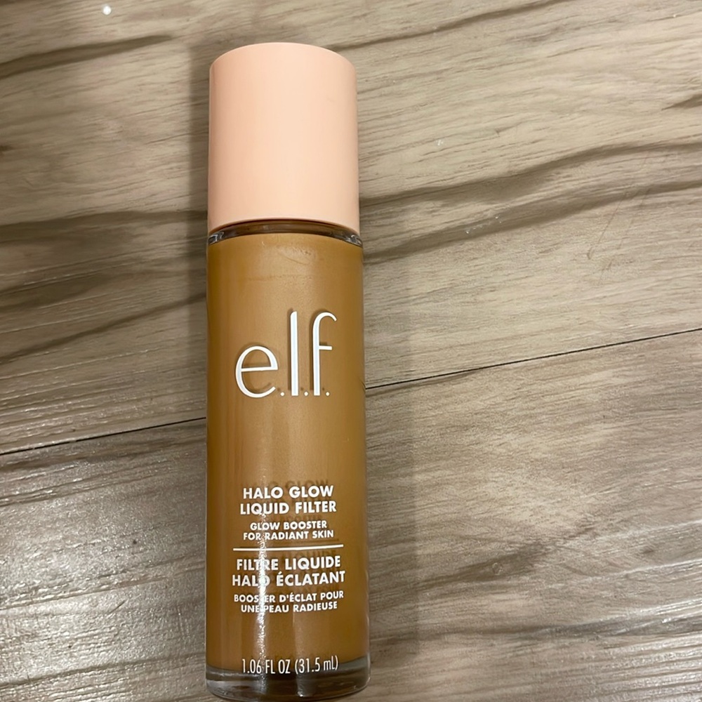 E.L.F Halo Glow Liquid Filtr